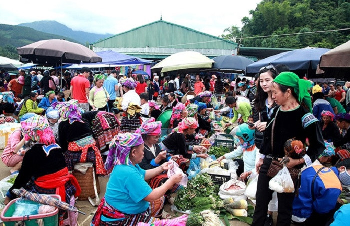 chợ phiên dào san lai châu