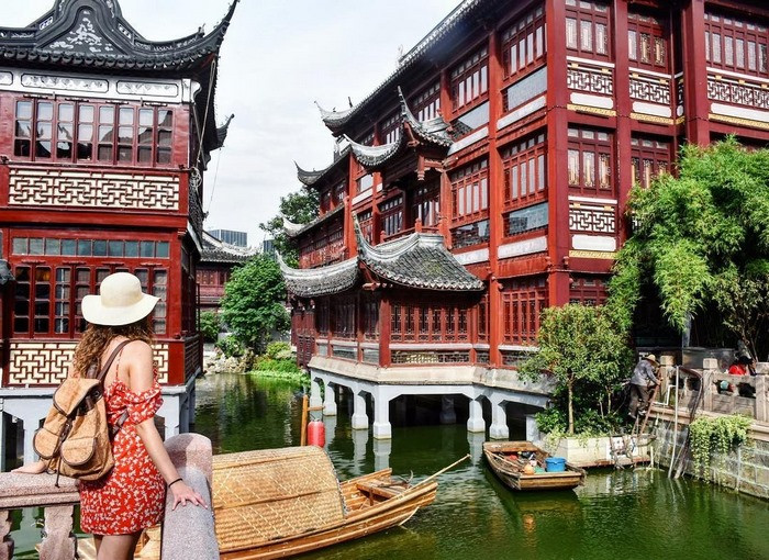 Bên cạnh những tòa nhà hiện đại, Thượng Hải cũng có những nơi mang vẻ đẹp cổ kính