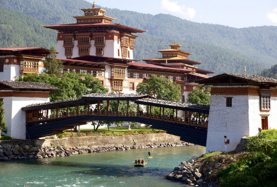 Pháo-đài-Punakha-Dzong-đây-là-pháo-đài-lâu-đời-và-lớn-nhất-ở-Bhutan (Copy).png
