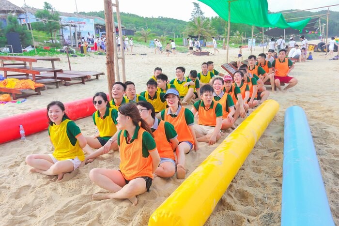 Hoạt động teambuilding tại biển Long Hải