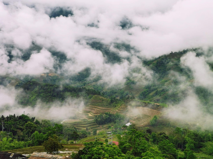 Xã Hồ Thầu ẩn hiện dưới chân mây