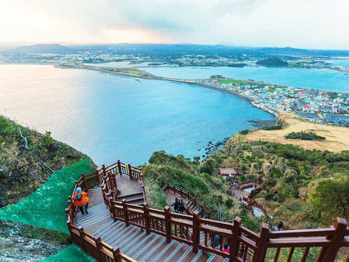 Đảo Jeju xanh mát mắt