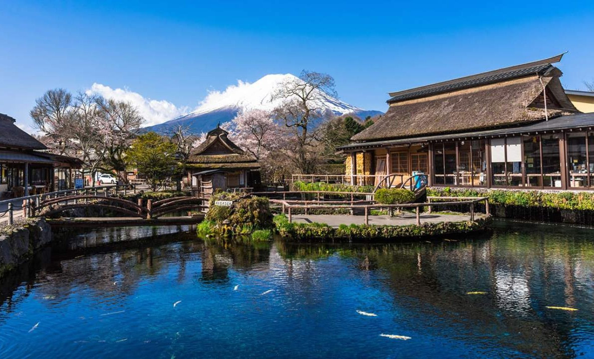 Ngắm nhìn vẻ đẹp của làng cổ Oshino Hakkai