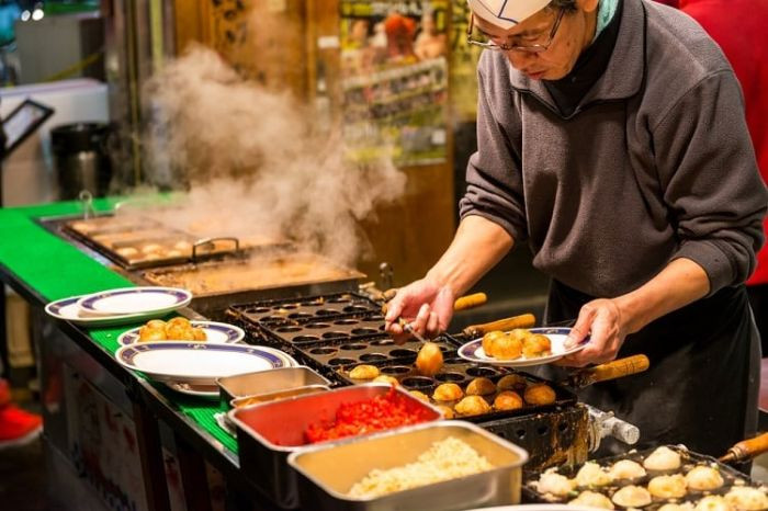 Takoyaki là món ăn phổ biến ở Nhật Bản