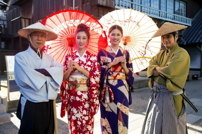 Chụp hình với Kimono truyền thống