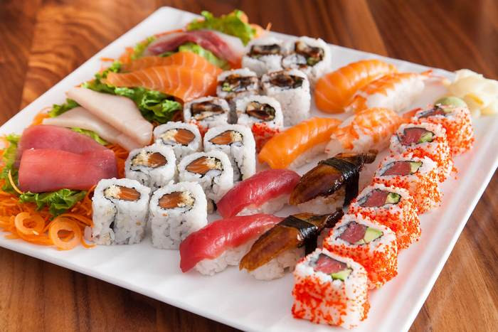 Sushi và Sashimi - món ăn Nhật Bản nổi tiếng khắp thế giới