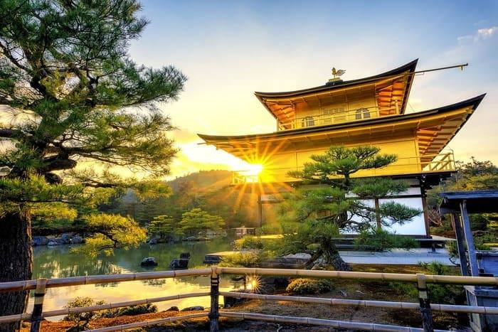 Vẻ đẹp của ngôi chùa Vàng Kinkaku-ji.