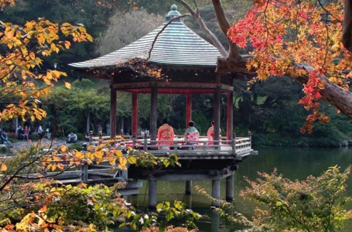 Công viên Naritasan mang nét đẹp truyền thống