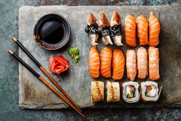 Sushi là món ăn truyền thống của Nhật Bản