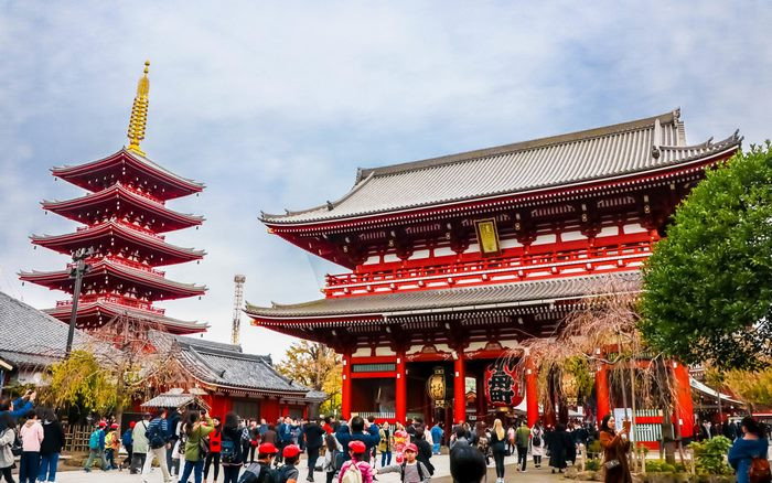 Chùa Asakusa Kannon mùa thu