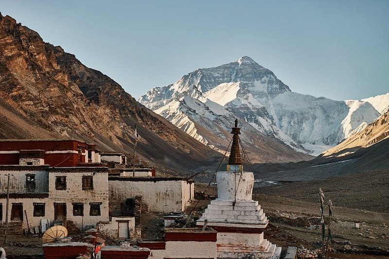 tu viện rongbuk tây tạng