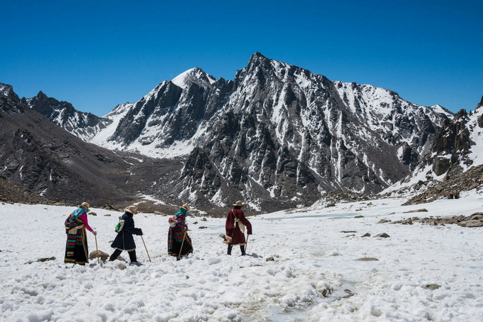 Hành hương ở chân núi Kailash