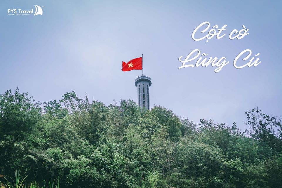Cột cờ Lũng Cú là một biểu tượng quan trọng của đất nước Việt Nam, là biểu tượng của sự đoàn kết và lòng yêu nước. Dưới ánh nắng rực rỡ của mặt trời, dựng lên giữa bầu trời mênh mông, nó mang đến cảm giác cảm hứng và sự tự hào cho những ai được đến thăm và chiêm ngưỡng.